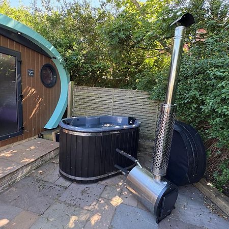 Elletson Park Wood Fired Hot Tubs, Caravans & Pods Pilling Exterior photo