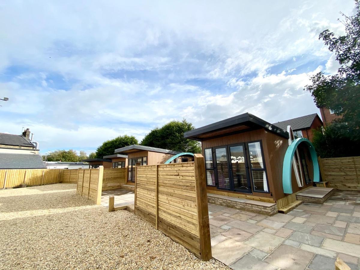 Elletson Park Wood Fired Hot Tubs, Caravans & Pods Pilling Exterior photo