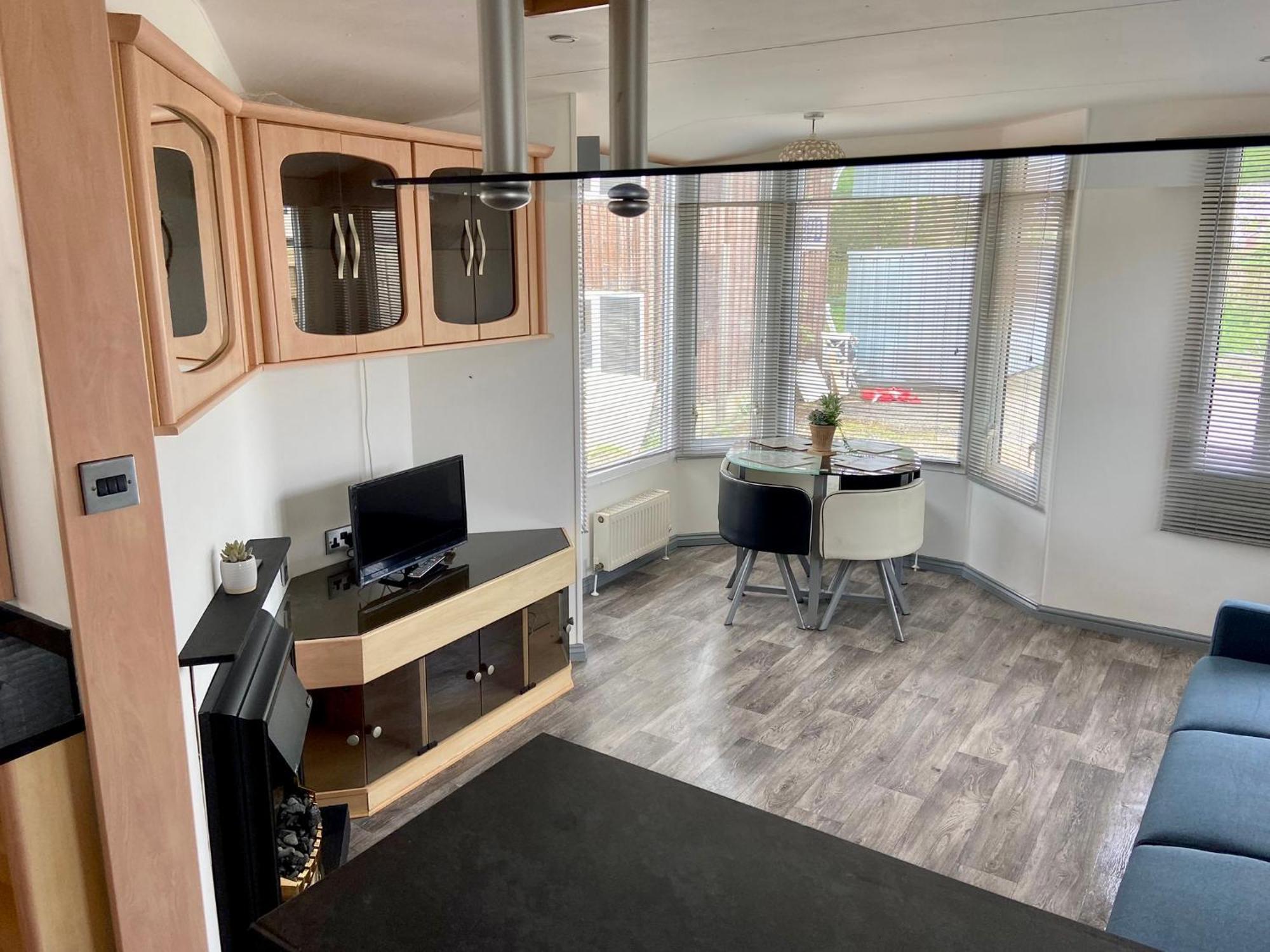 Elletson Park Wood Fired Hot Tubs, Caravans & Pods Pilling Exterior photo