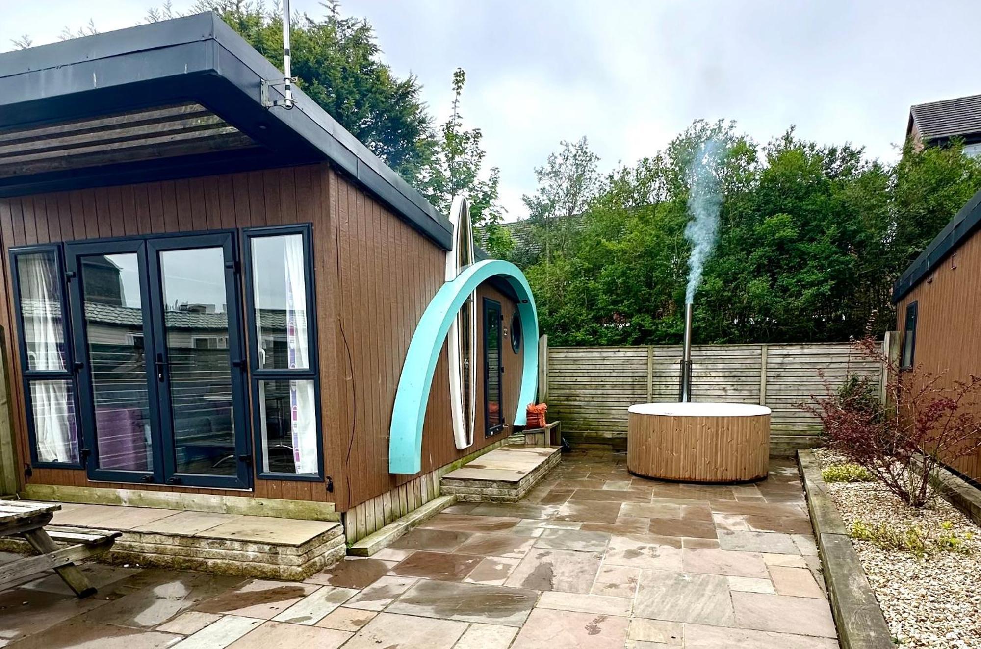 Elletson Park Wood Fired Hot Tubs, Caravans & Pods Pilling Exterior photo